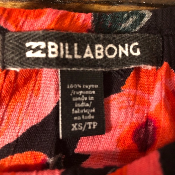 Billabong Black & Red Summer Nights Open-Shoulder Top Size XS - Picture 2 of 9